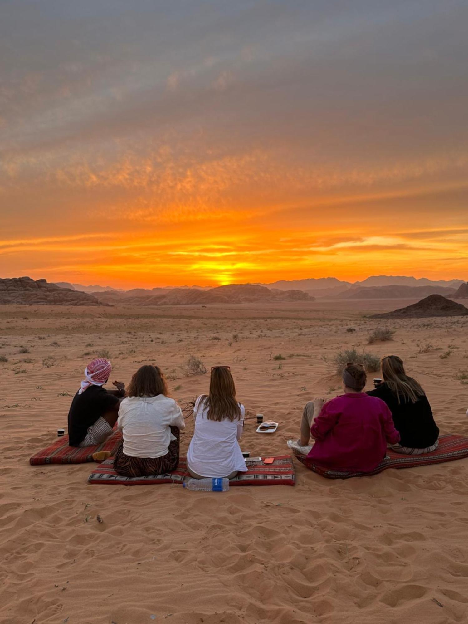 Sunset Dreams Camp Apartment Wadi Rum Luaran gambar